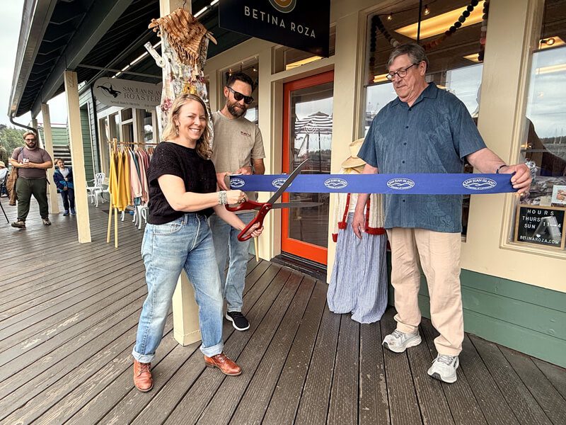 Betina Roza ribbon cutting